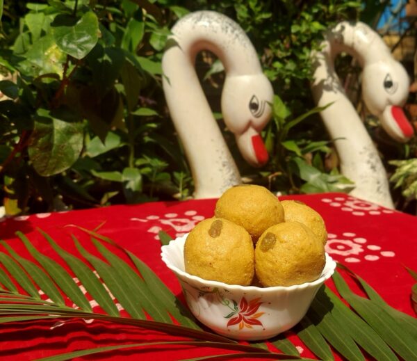 Pure Ghee Besan Ladoo
