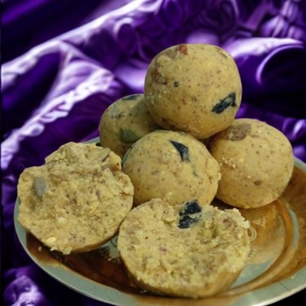 Handmade Sattu Ladoo made with pure cow ghee, dry fruits & sweets